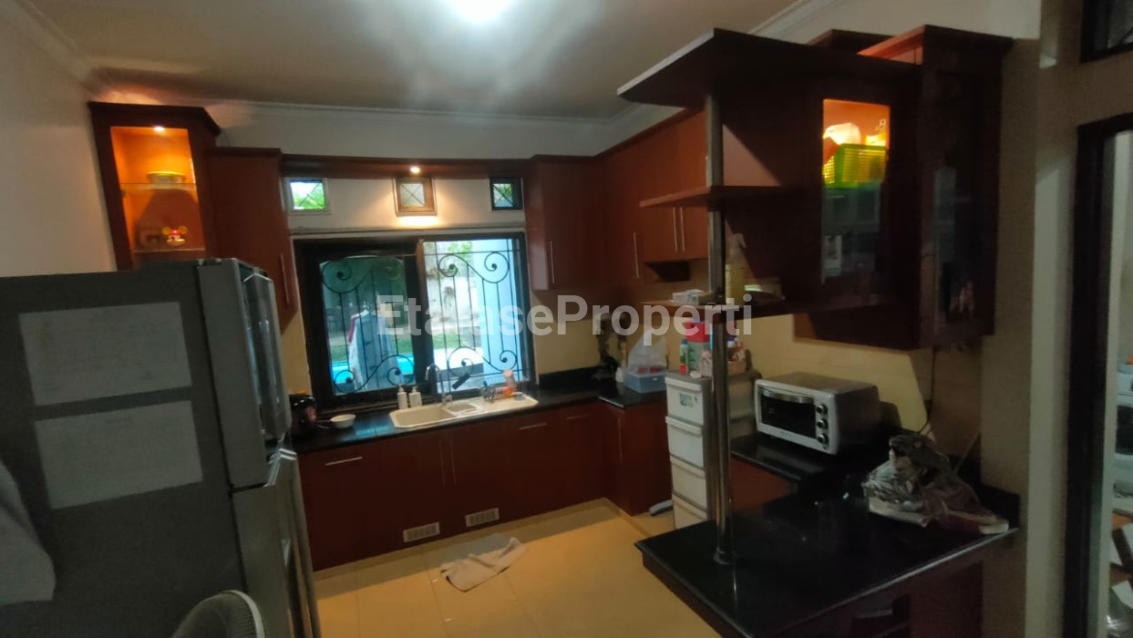 Foto properti JUAL CEPAT Rumah Darmo Sentosa Raya 5