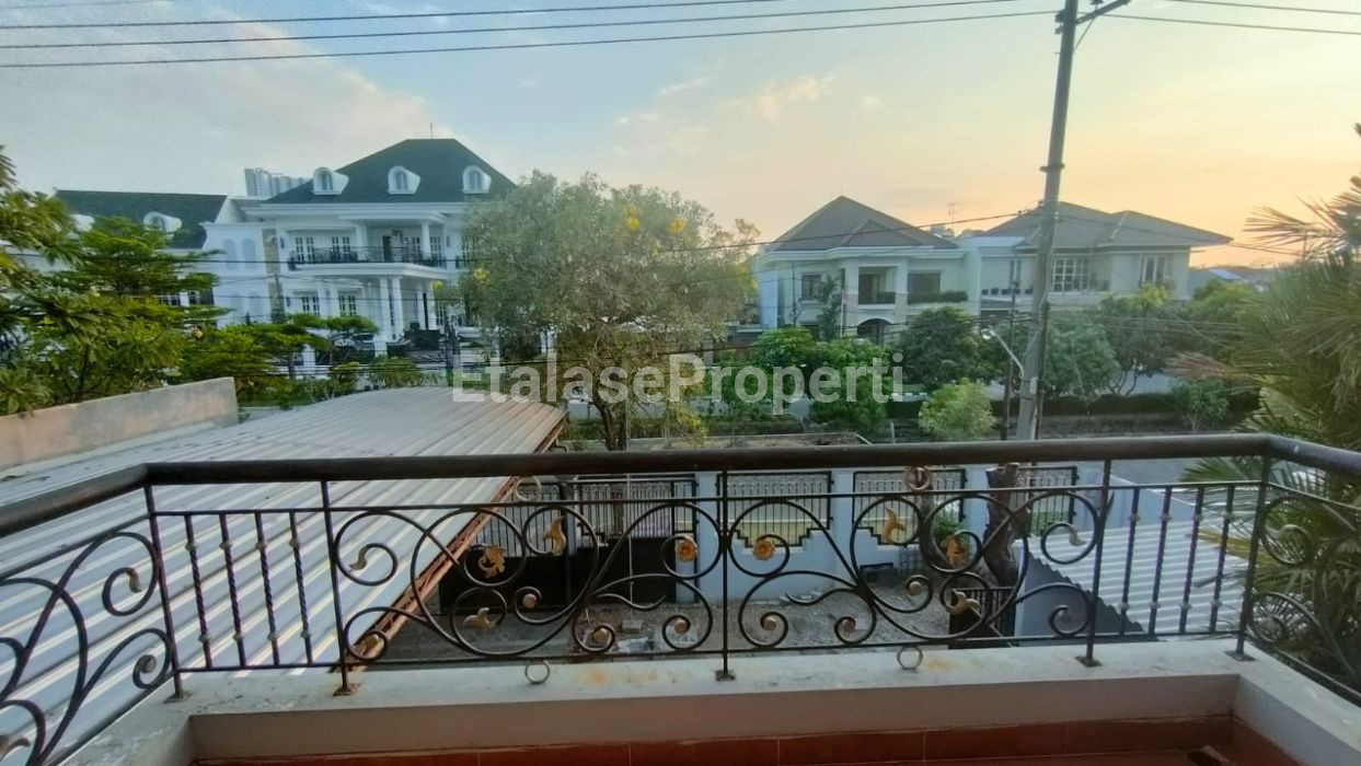 Foto properti JUAL CEPAT Rumah Darmo Sentosa Raya 6