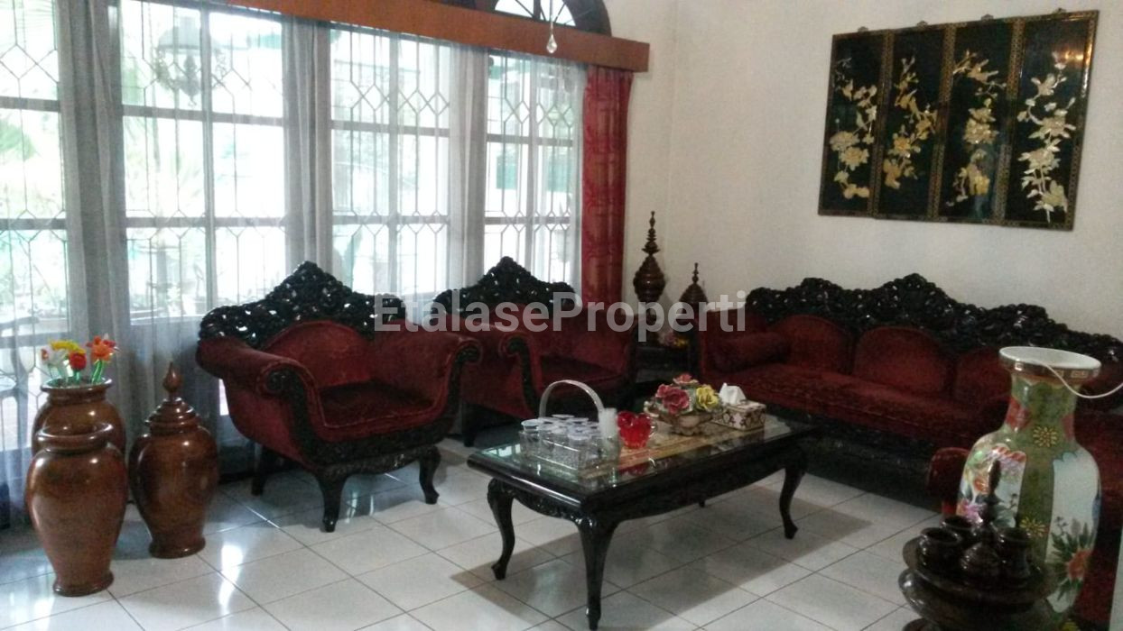 Foto properti Jual Rumah Murah Hitung TANAH Ketintang Permai 2