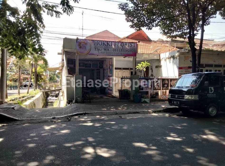 Foto properti Jual Bangunan Komersial Area Strategis Gresik Kota 4