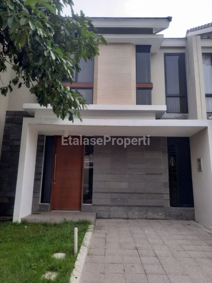 Foto properti DIJUAL RUMAH North West  2 LANTAI 1