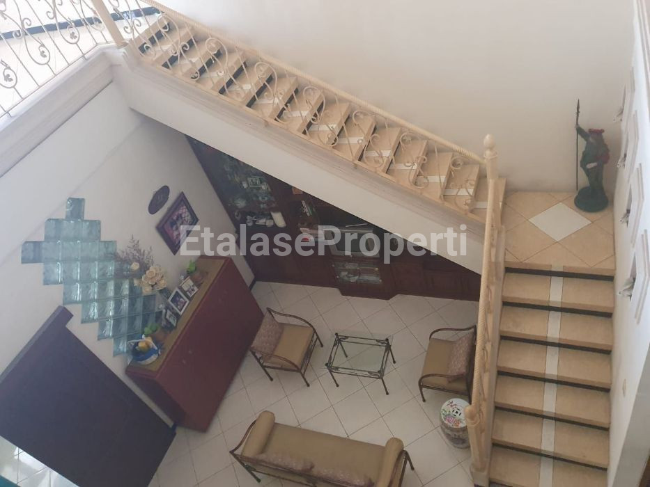 Foto properti Rumah 2 Lantai Siap Huni Di Sutorejo Prima 5