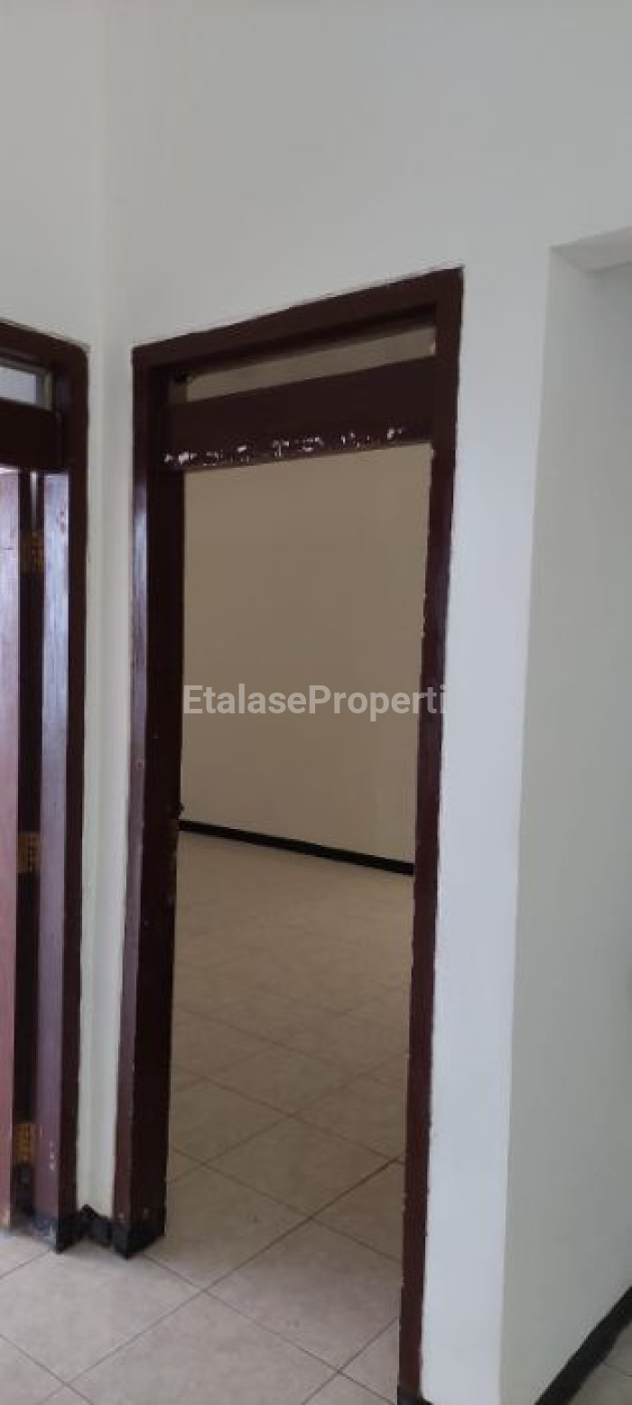 Foto properti Sewa Rumah Bratang Binangun 4