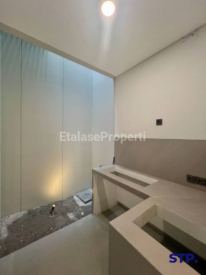 Foto properti NEW! Rumah Minimalis Di Dharmahusada Mas 3