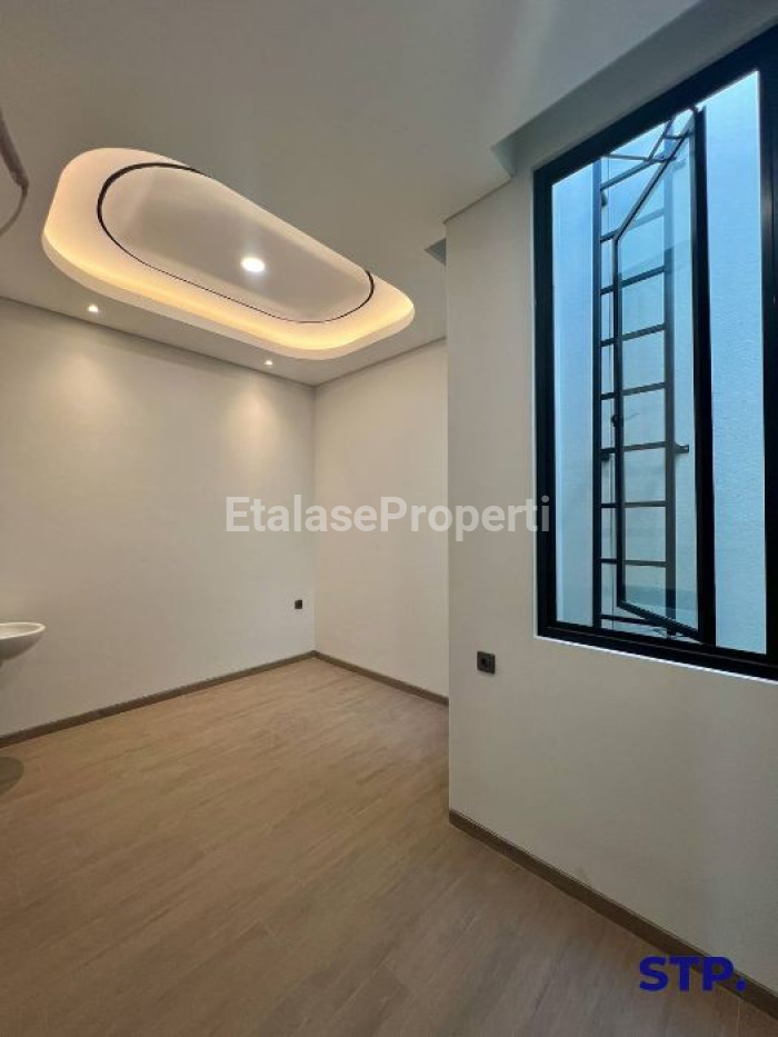 Foto properti NEW! Rumah Minimalis Di Dharmahusada Mas 5