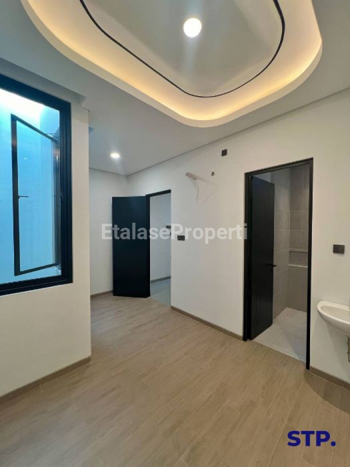 Foto properti NEW! Rumah Minimalis Di Dharmahusada Mas 6