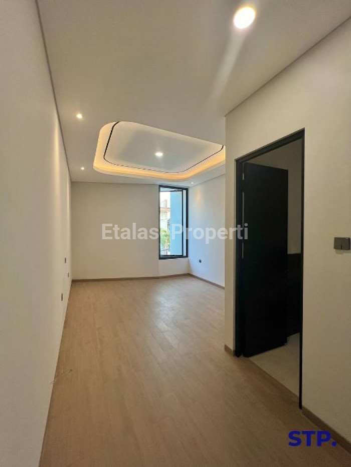 Foto properti NEW! Rumah Minimalis Di Dharmahusada Mas 8