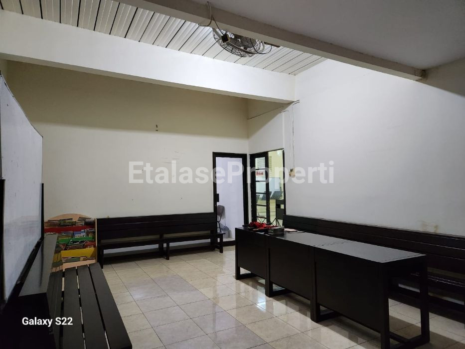 Foto properti 2 Ruko Jejer  Sentra Taman Gapura 4