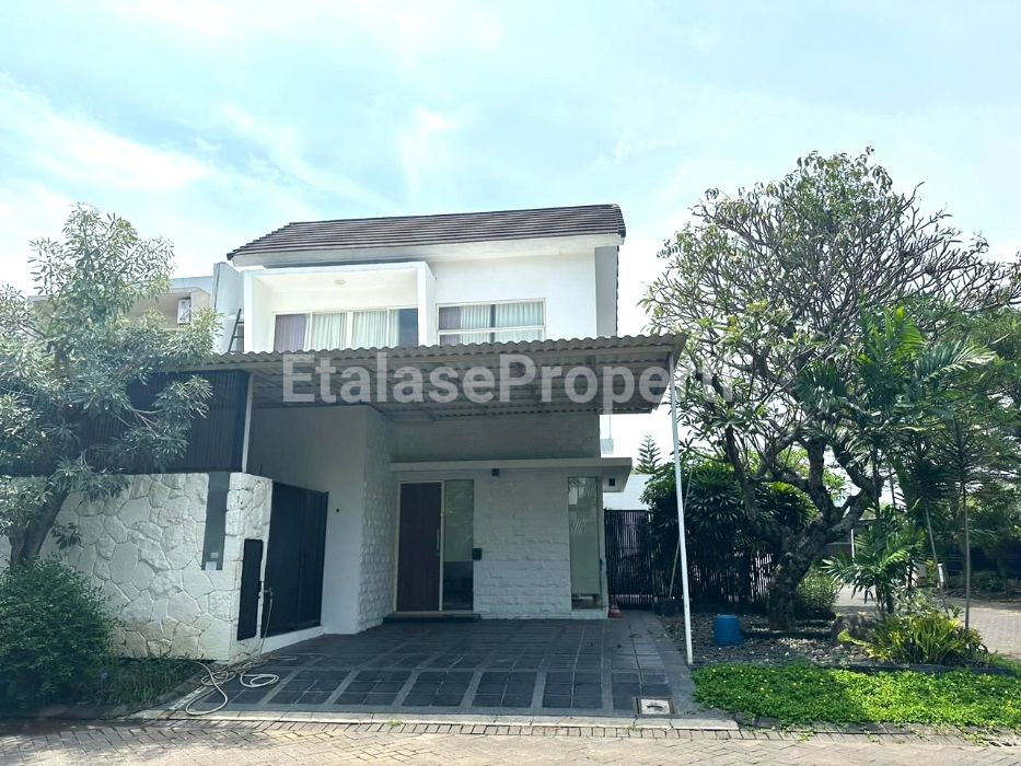 Foto properti Dijual/Disewakan Rumah Terawat & Nyaman Forest Mansion Full Furnished+Private Pool 1