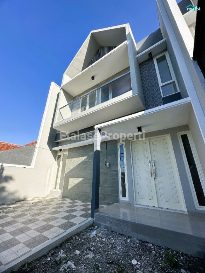 Foto properti Rumah Baru 2 Lantai Manyar Tirtomoyo Dekat Sekolah Petra Manyar 3