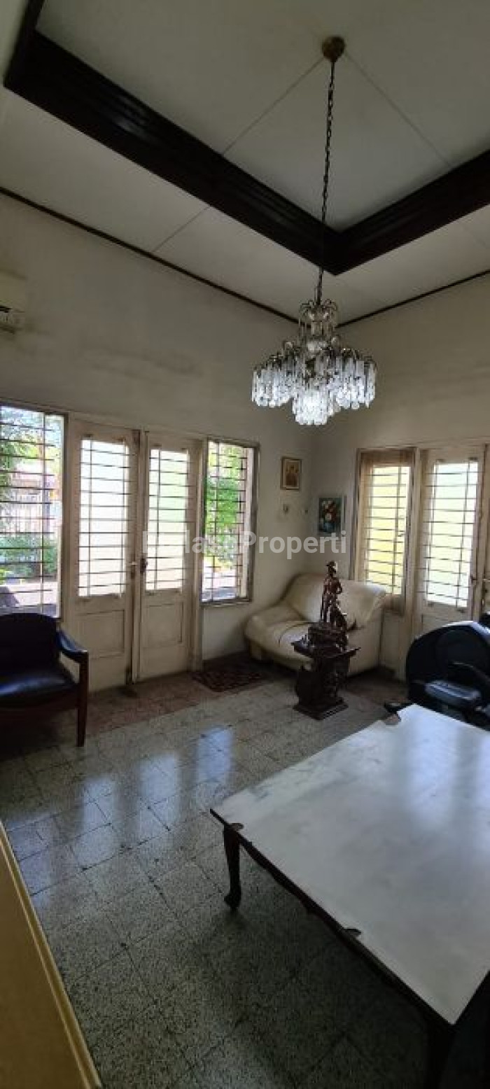 Foto properti *DIJUAL DIBAWAH PASARAN RUMAH STYLE KOLONIAL JALAN AMBENGAN* 2