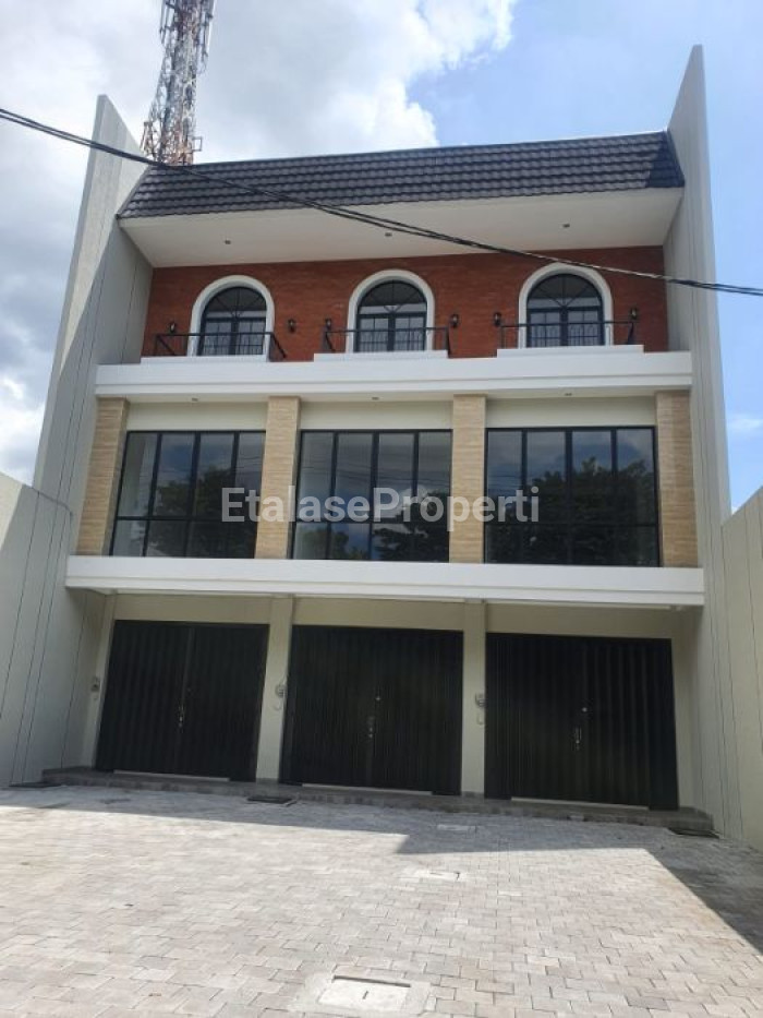 Foto properti DIJUAL RUKO STRATEGIS RAYA MANUKAN TAMA 2