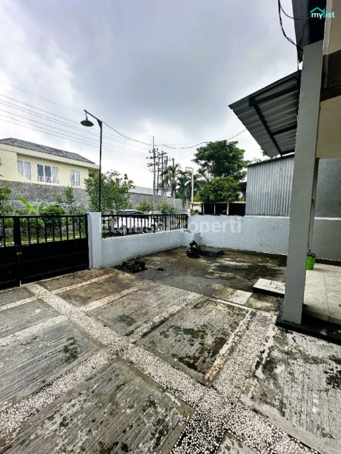 Foto properti Dijual Rumah Griya Babatan Mukti Wiyung Surabaya Barat 2