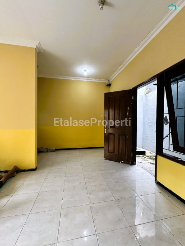 Foto properti Dijual Rumah Griya Babatan Mukti Wiyung Surabaya Barat 3
