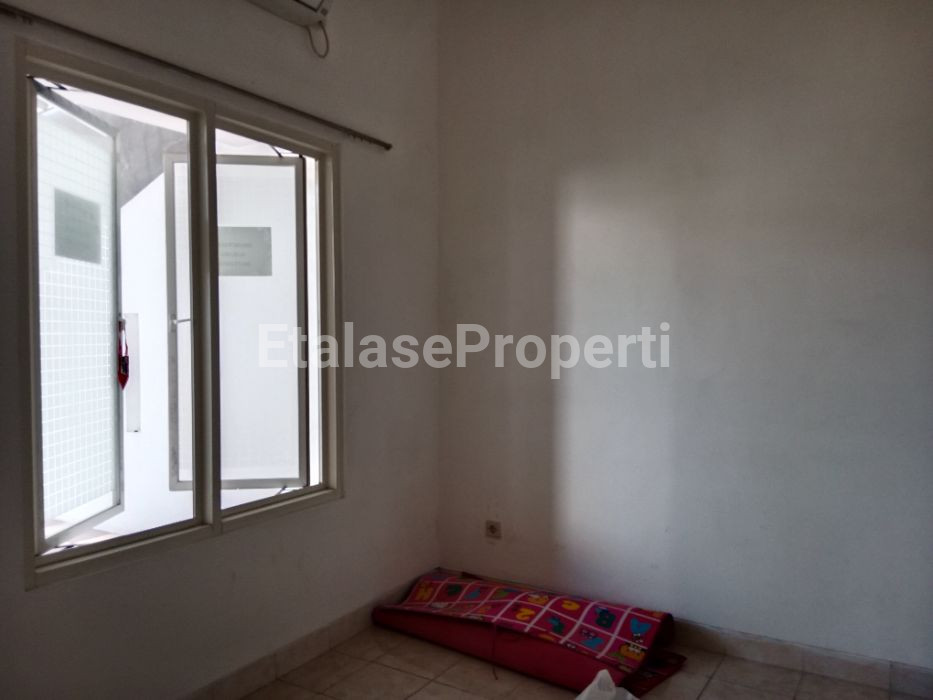 Foto properti Disewakan Rumah 1,5 Lt Terawat Dan Bersih Siap Huni Perumahan Purimas 4