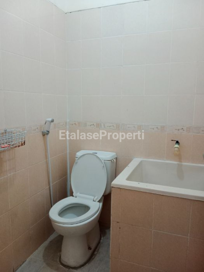 Foto properti Disewakan Rumah 1,5 Lt Terawat Dan Bersih Siap Huni Perumahan Purimas 8