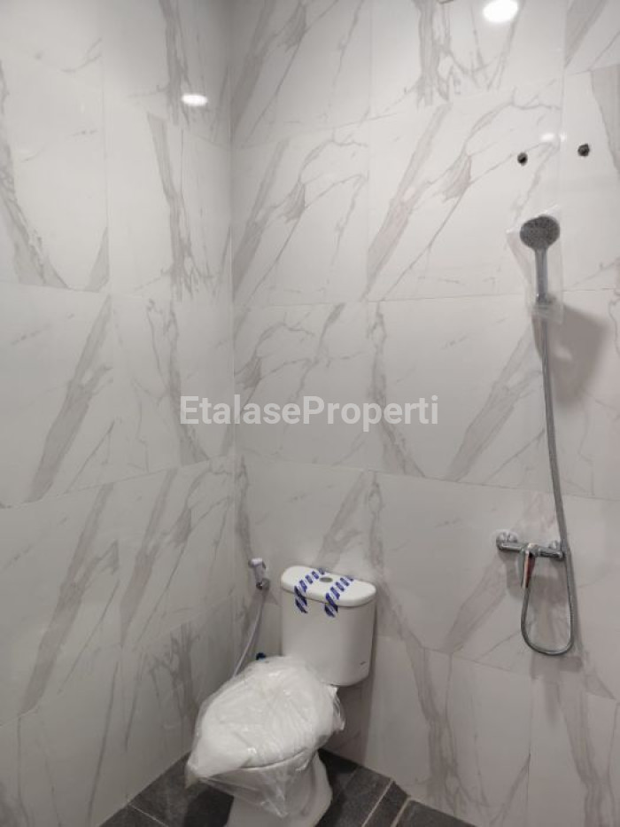 Foto properti Jual Rumah Baru Mulyosari 7