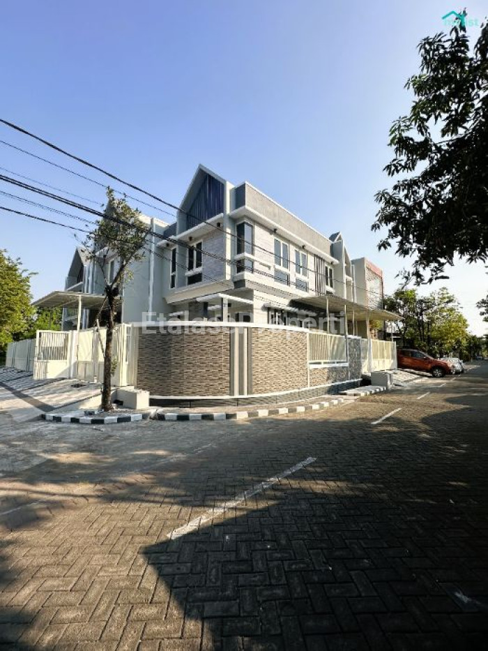 Foto properti Rumah Baru Gress 2 Lt Model Scandinavian Tenggilis Tengah Dekat Raya Prapen Dan Jemursari 1