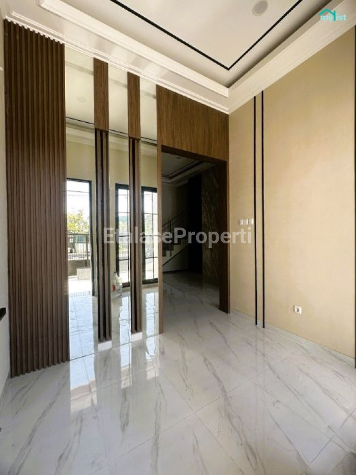 Foto properti Rumah Baru Gress 2 Lt Model Scandinavian Sutorejo Prima Dekat Raya Mulyosari 3