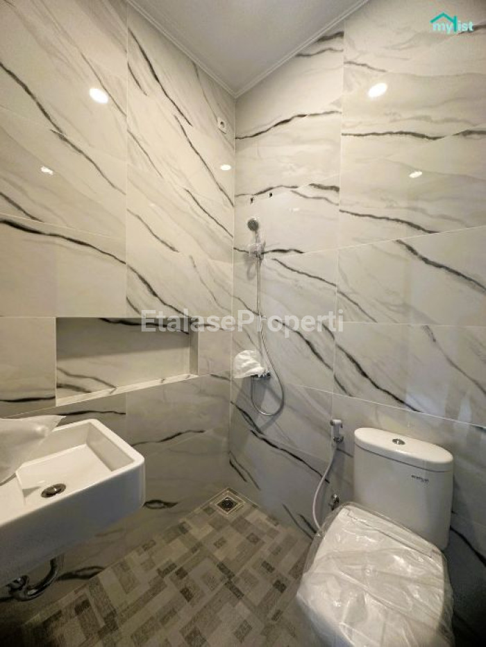 Foto properti Rumah Baru Gress 2 Lt Model Scandinavian Sutorejo Prima Dekat Raya Mulyosari 7