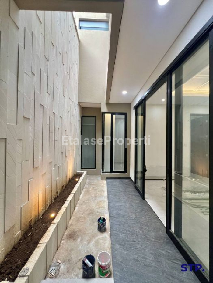 Foto properti Rumah Baru Di Boulevard Galaxi Bumi Permai Araya Tahap 2 3