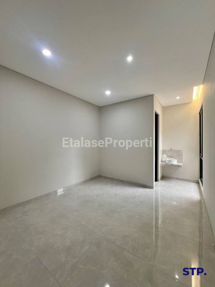 Foto properti Rumah Baru Di Boulevard Galaxi Bumi Permai Araya Tahap 2 8