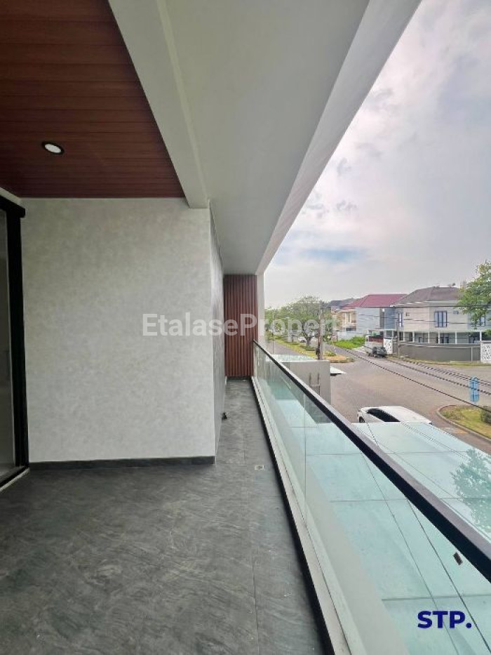 Foto properti Rumah Baru Di Boulevard Galaxi Bumi Permai Araya Tahap 2 10