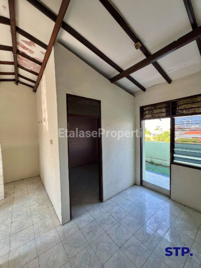 Foto properti Jual Ruko 4 Lantai Di Pucang Anom Timur 6