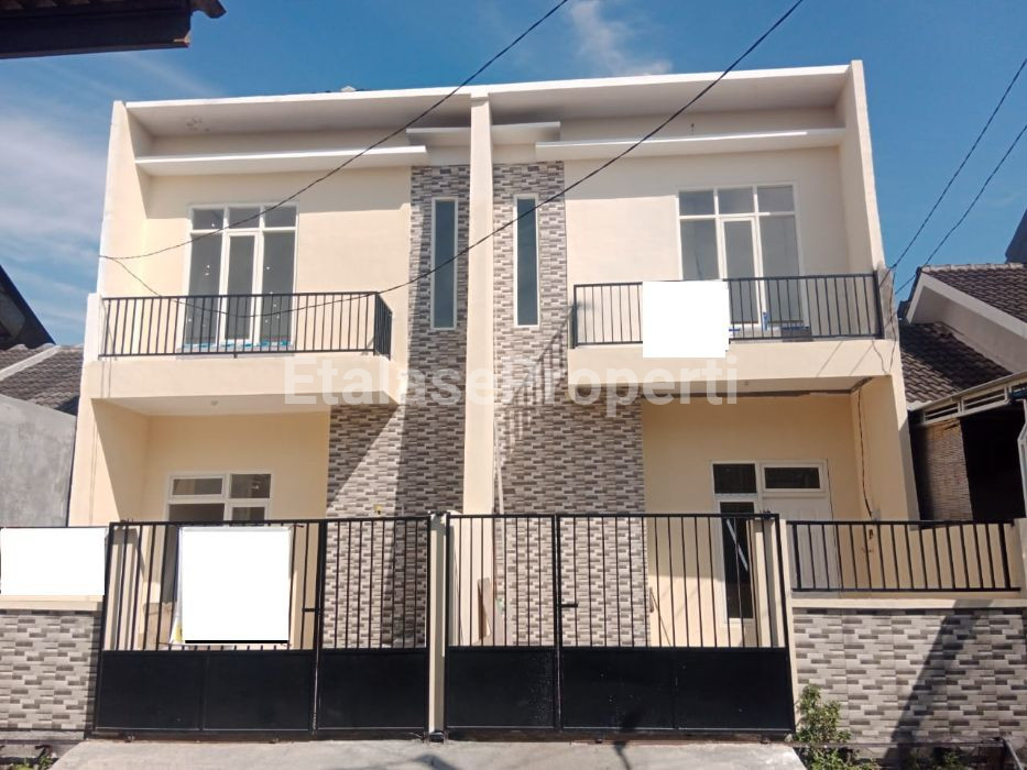 Foto properti Jual Rumah 2 Lantai Siap Huni Di Gunung Anyar Emas Surabaya 1