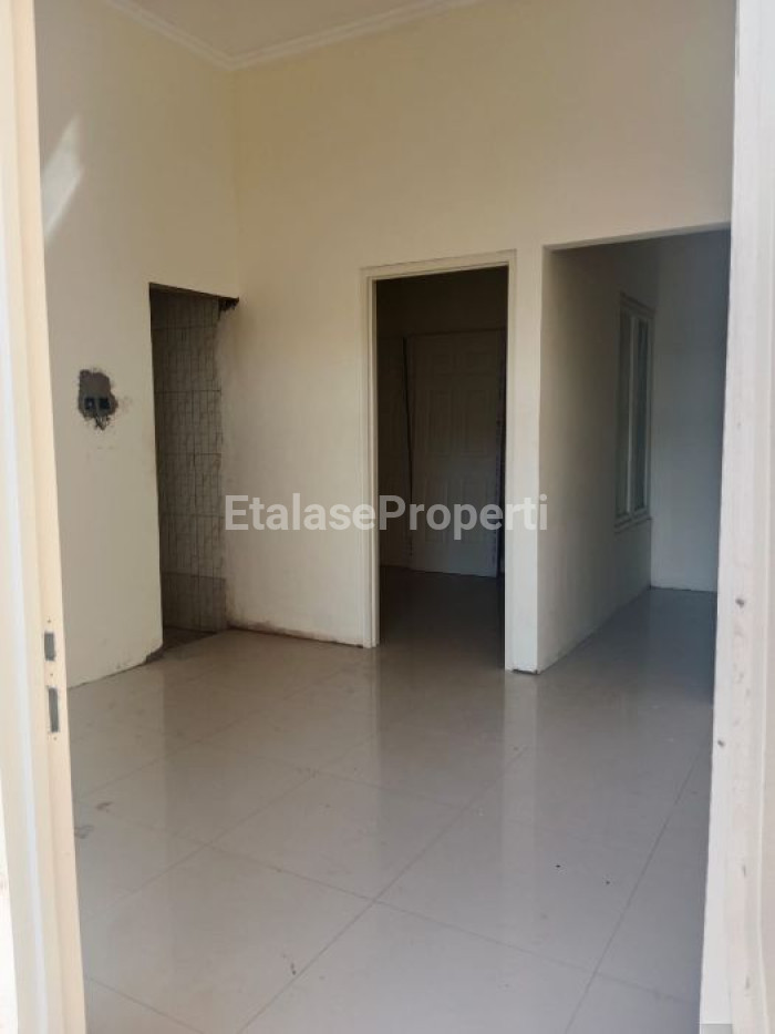 Foto properti Jual Rumah 2 Lantai Siap Huni Di Gunung Anyar Emas Surabaya 2