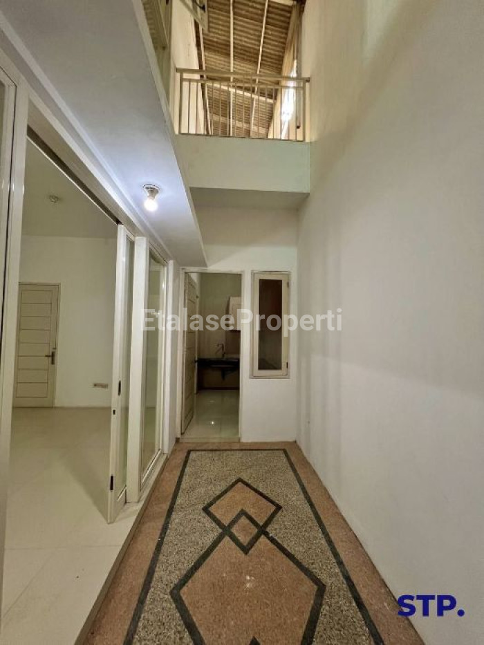 Foto properti Rumah Pakuwon City Cluster San Diego Baru Renovasi Hadap Selatan 9