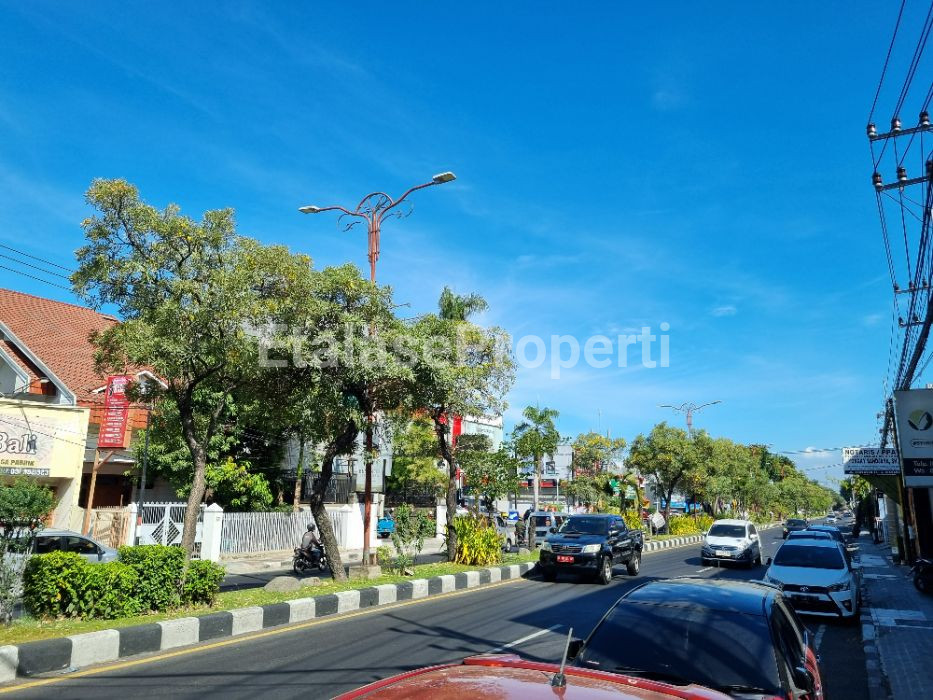 Foto properti Jual Gedung 4 Lantai  Jl. Raya Propinsi Di Tengah Kota Sidoarjo 2