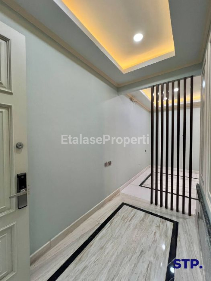 Foto properti Rumah Baru Puri Galaxy Cluster Jasmine Courts FULL UPGRADE MARMER 2