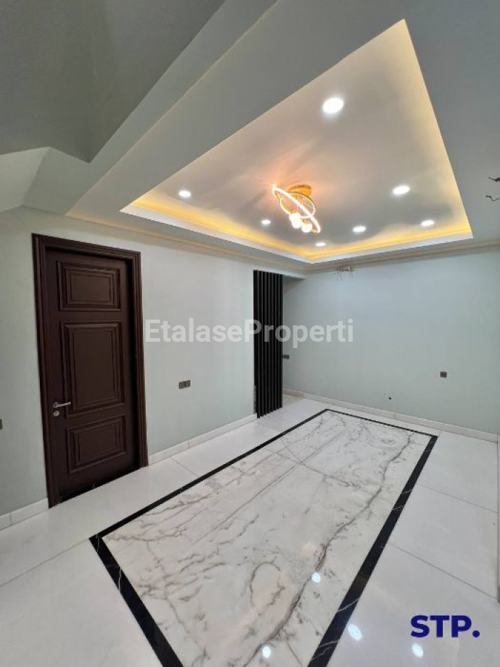 Foto properti Rumah Baru Puri Galaxy Cluster Jasmine Courts FULL UPGRADE MARMER 3