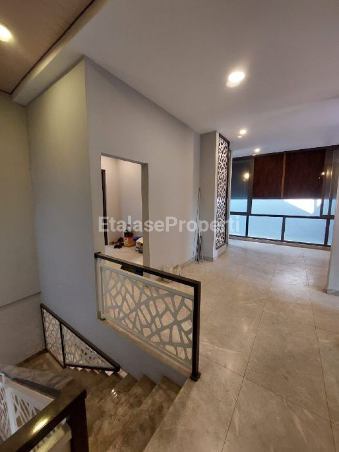 Foto properti Dijual ‼️  SAN ANTONIO With POOL💦 Minimalis 2