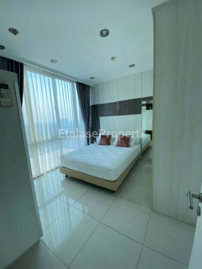 Foto properti Disewakan Apartemen Ciputra World VIA 3 Bedroom ! 1