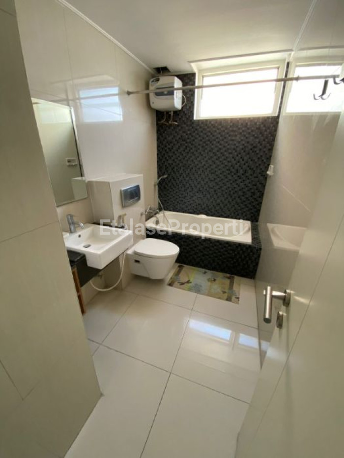 Foto properti Disewakan Apartemen Ciputra World VIA 3 Bedroom ! 7