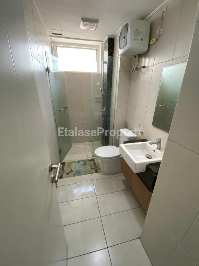 Foto properti Disewakan Apartemen Ciputra World VIA 3 Bedroom ! 8