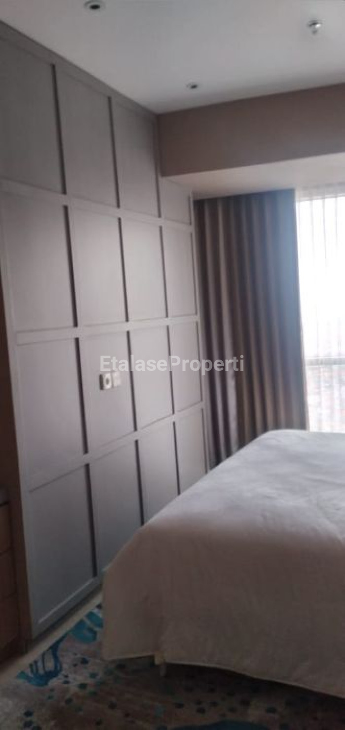 Foto properti Jual Apartemen Mewah Di One Icon Residence Tunjungan Plaza Mewah Full Furnish 3