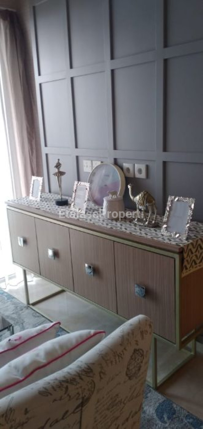 Foto properti Jual Apartemen Mewah Di One Icon Residence Tunjungan Plaza Mewah Full Furnish 10