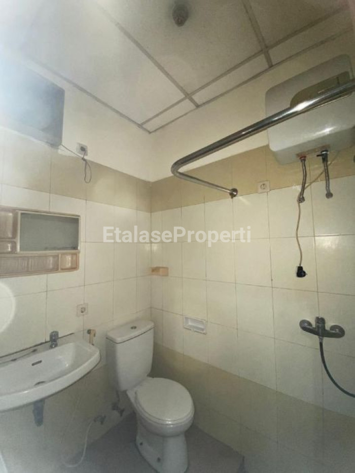 Foto properti Dijual Rumah Dan Bisnis Kos Daerah Siwalankerto Semi Furnish 7