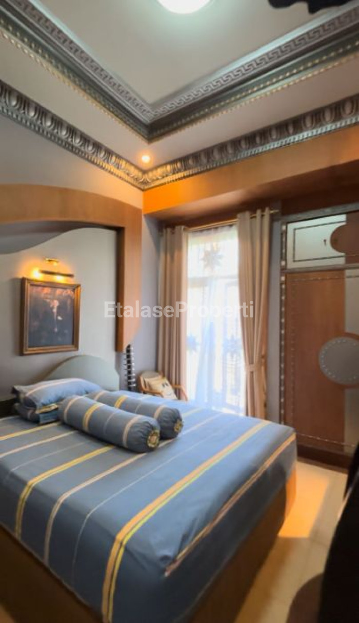 Foto properti Rumah Modern Klasik Romawi Sutorejo Prima Istimewa 4