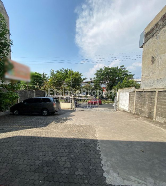 Foto properti Ruko Di Hr Muhammad Lokasi Strategis Siap Pakai 7