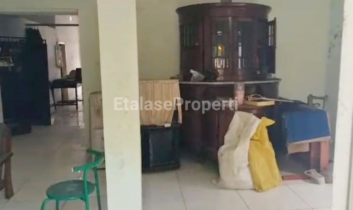 Foto properti Dijual Rumah Yos Sudarso Mojokerto Dekat Alun Alun Kota 3