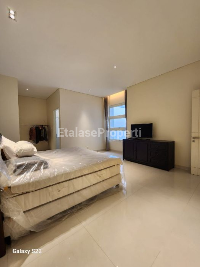 Foto properti Rumah Bagus Minimalis Modern Jemursari Timur 7