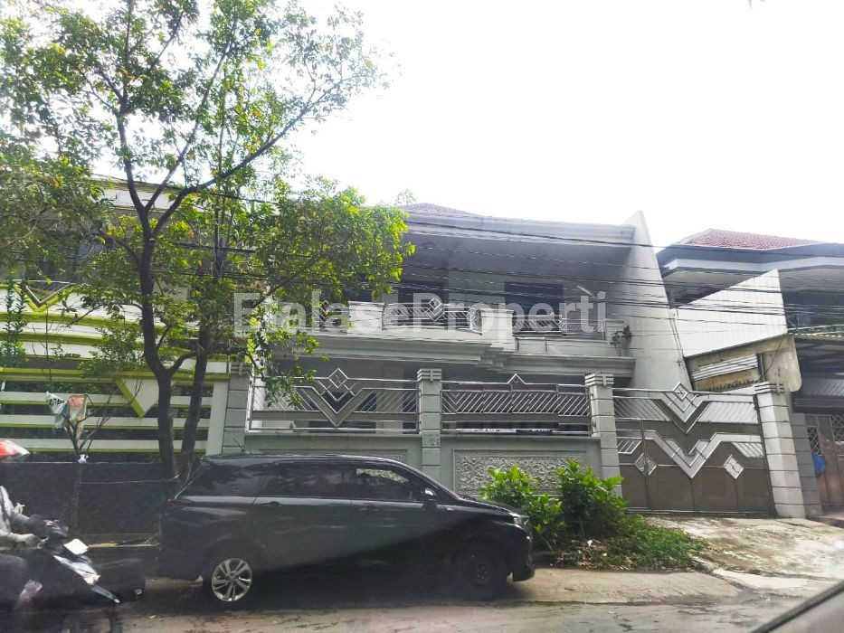 Foto properti Disewakan Rumah Dharmahusada Indah Strategis 1