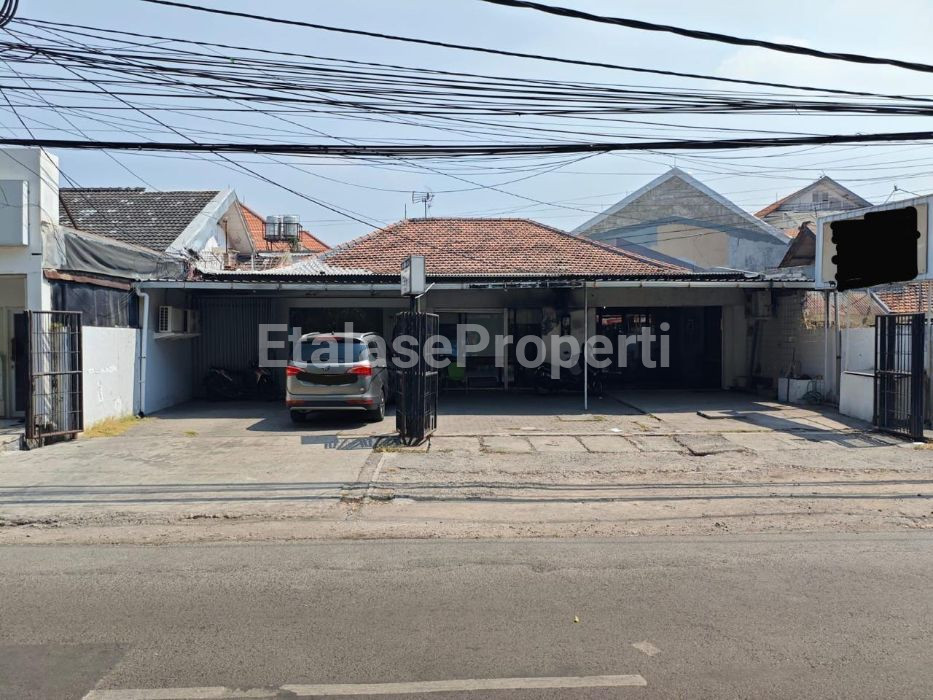 Foto properti Disewakan Tempat Usaha Di Raya Tenggilis Dekat Ubaya 1