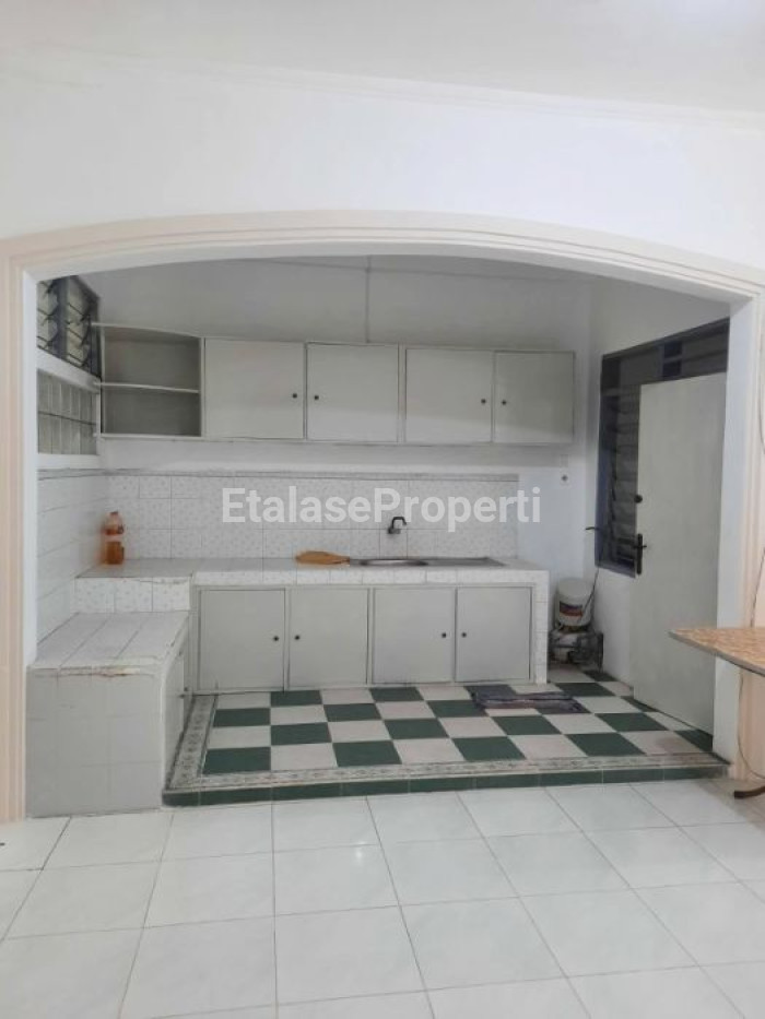 Foto properti Dijual Rumah Di Sutorejo Timur Dharmahusada Peninsula 8