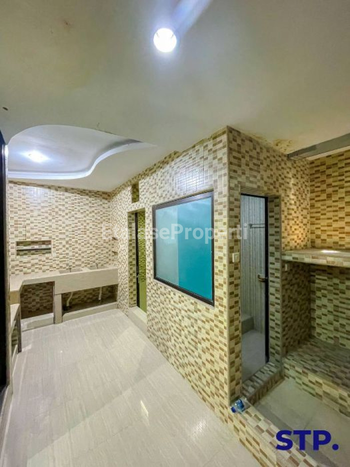 Foto properti Rumah Siap Huni Di Bronggalan, Kalijudan Full Renovasi Granite! 6