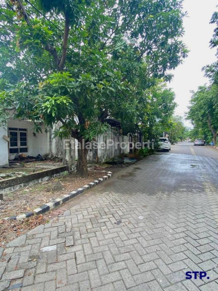 Foto properti Rumah Hitung Tanah Di Raya Wiguna Timur 4